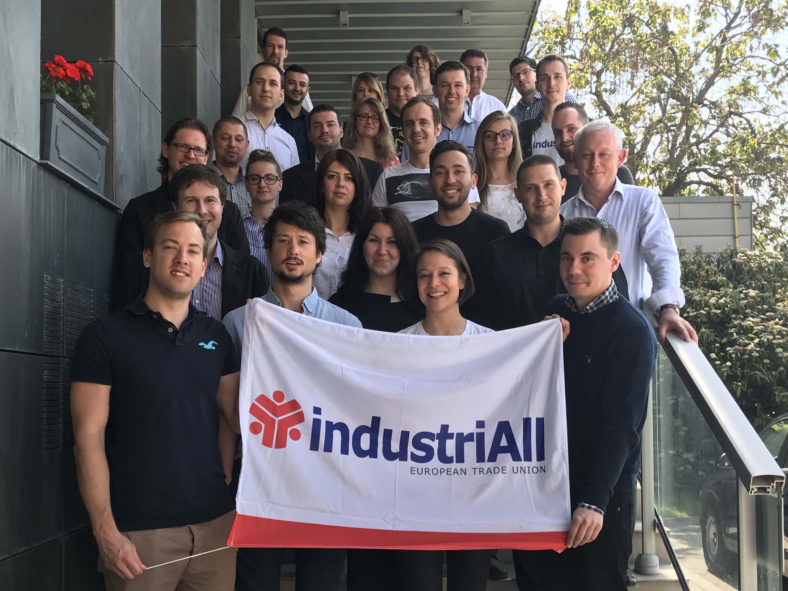 The vision of young industrial workers in a digital world